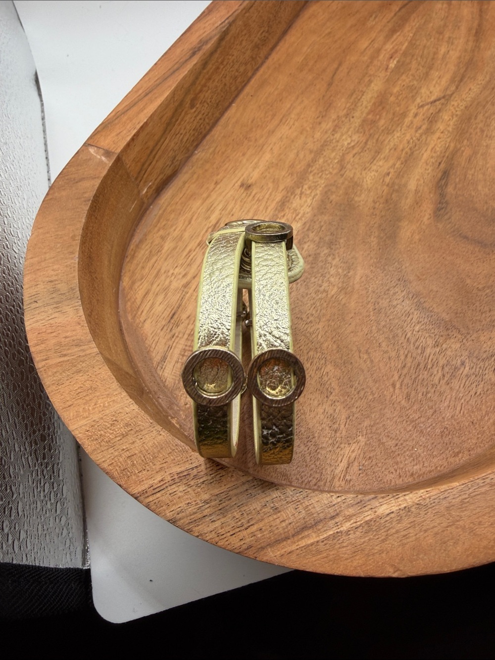 Gold Textured Double-Band bracelet - Picture 3 of 3